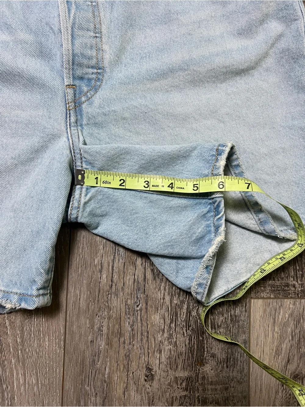 Levi's - Women’s Baggy denim Women’s short size 34